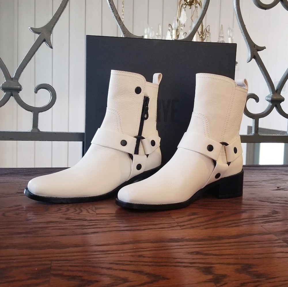 NIB Never Worn FRYE boots